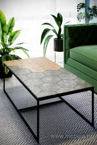 Журнальный столик Китч